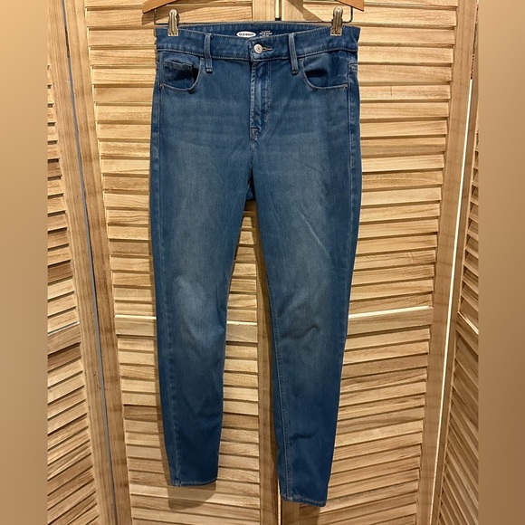 Old Navy Denim - Old Navy Rockstar Super Skinny High Rise Jeans